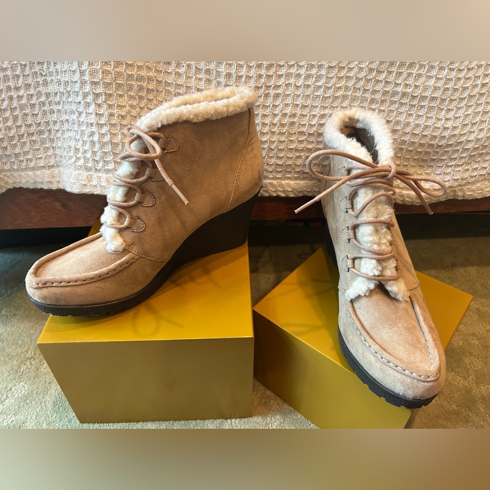 Wedge Lace-Up Shearling Ankle Boots in Tan